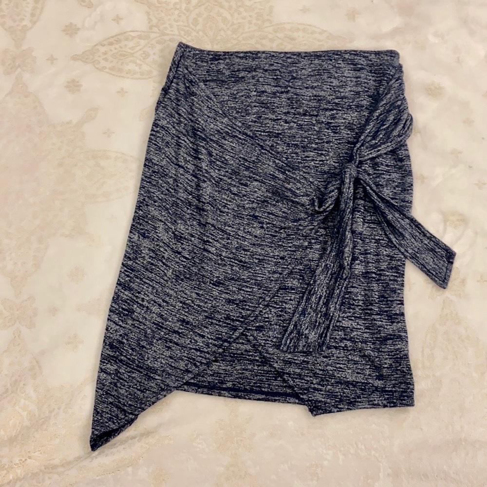 GAP Petite XS Black & Grey Skirt